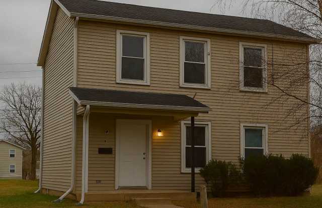 For Rent: 4-bedroom 2-bathroom single family home! COMING SOON photos photos