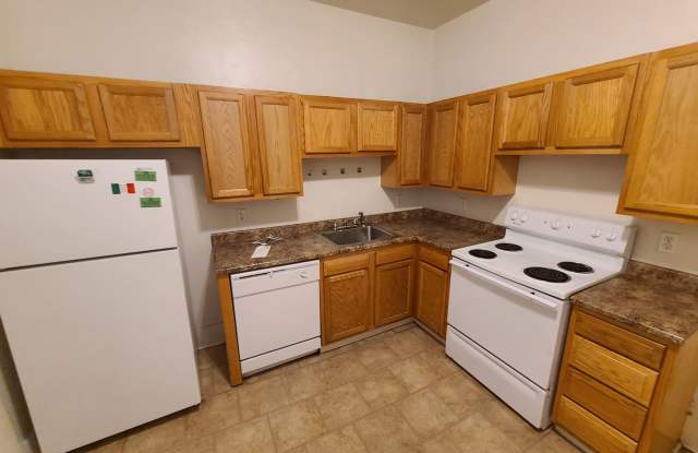 4BED/1.5BATH ON BATES - SOUTH OAKLAND GEM Gallery 3