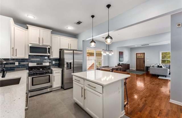 617 McDonald Street SE photos photos