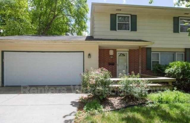 4011 E Tiffin Ave - 4011 East Tiffin Avenue, Des Moines, IA 50317