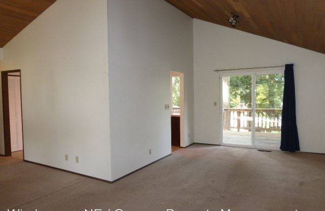 12008 NE 68th Pl Gallery 4