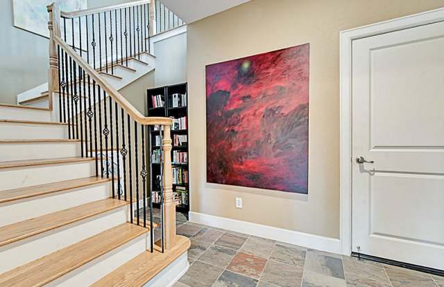 5422 Lillian Street Gallery 3