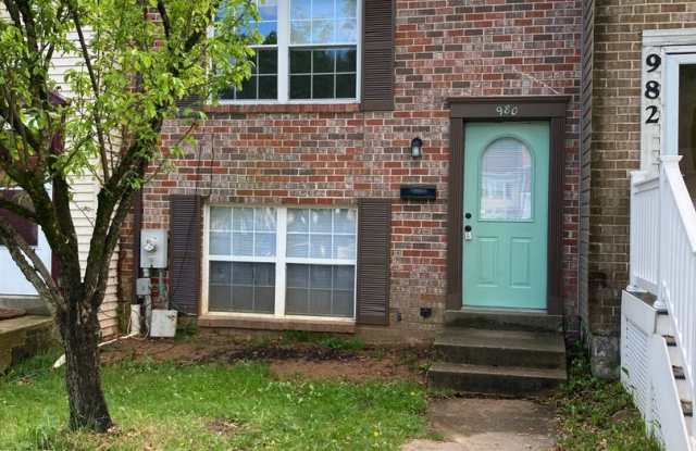 Spacious 3-Bedroom Townhome in Edgewood, MD – Convenient Location! photos photos
