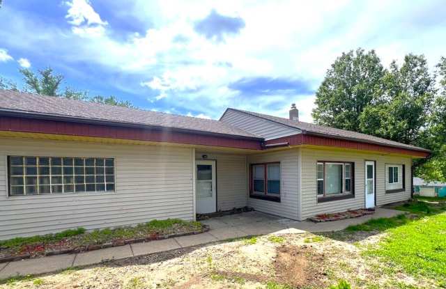 Awesome SW Midtown ranch w/ attached garage! Gallery 4