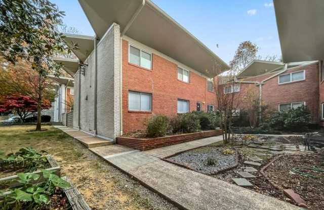 1822 North Rock Springs Road Northeast photos photos