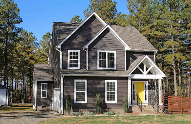 Dog-Friendly, Move-in Ready Home on 1.5+ Acres - 100 Kyle Court, Louisa County, VA 22947