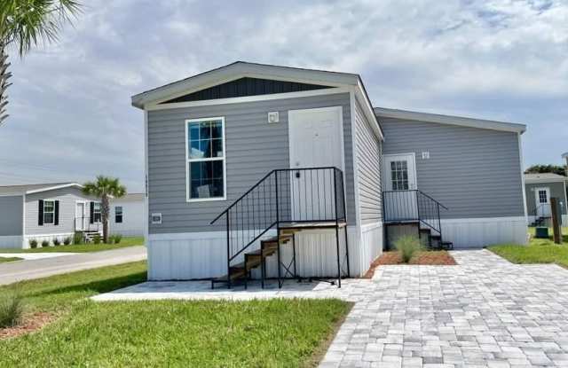16830 Oak Leaf Court Gallery 1