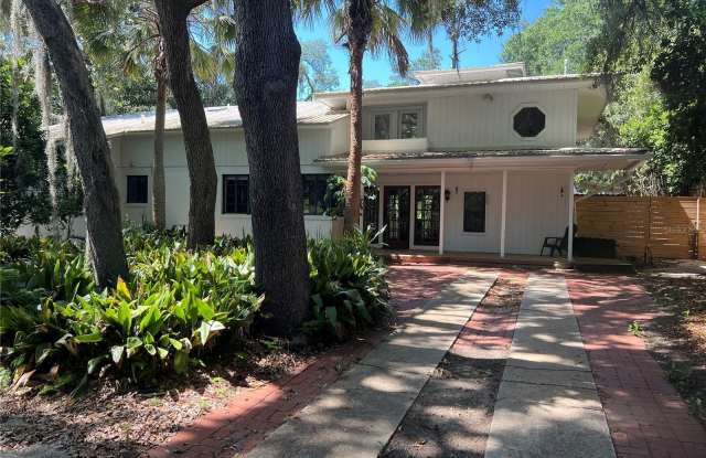 1832 NW 11 ROAD - 1832 Northwest 11th Road, Gainesville, FL 32605
