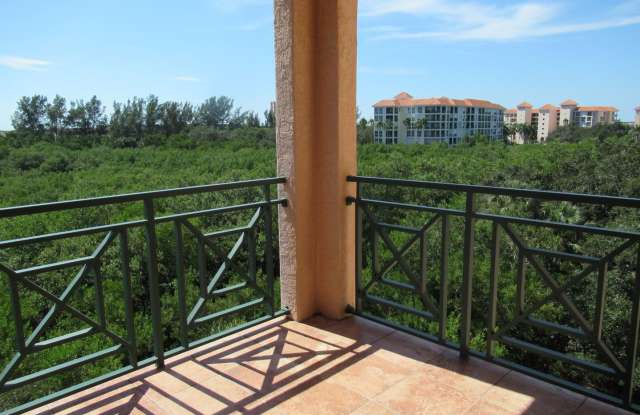 4750 Dolphin Cay Lane, S #401 Gallery 3