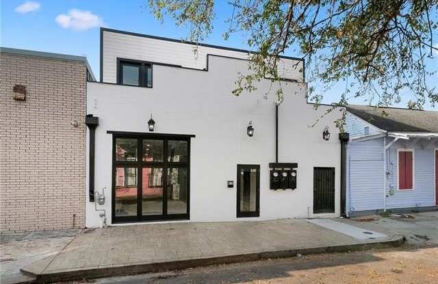 632 MANDEVILLE Street photos photos