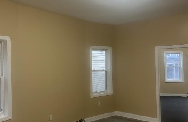 171 Seymour Avenue Gallery 4