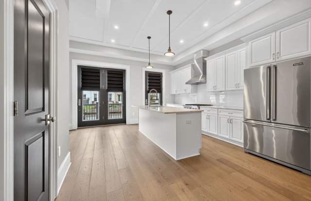 Available Now! 2 Bed // 2.5 Bath Between U St and Logan Circle! photos photos