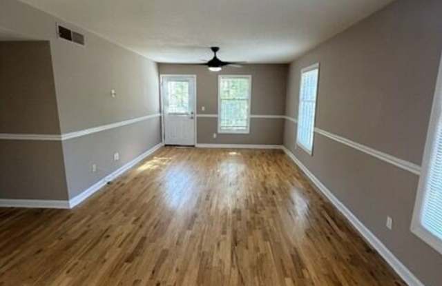 3097 Colonial Way Gallery 4