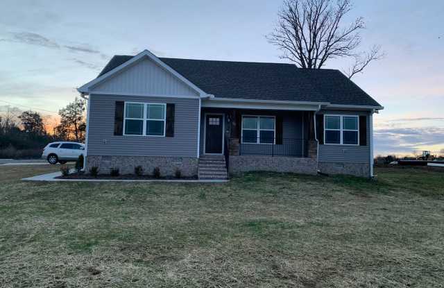 3 Bedroom 2 Bath Home in Shelbyville photos photos