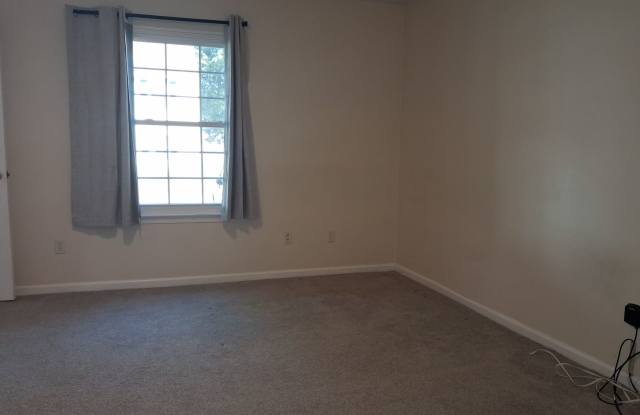 Charming 3 Bed, 2 Bath Home – 1,428 Sq Ft Gallery 3