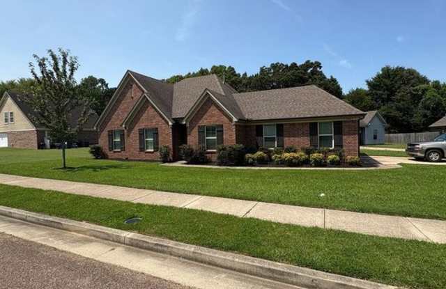 5467 April Forest Dr - 5467 April Forest Drive, Shelby County, TN 38141
