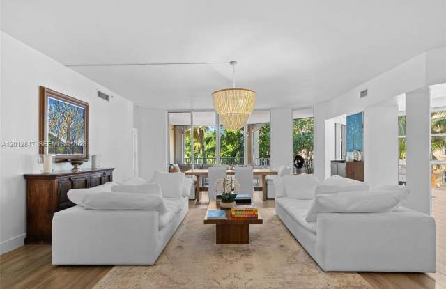 731 Crandon Blvd photos photos