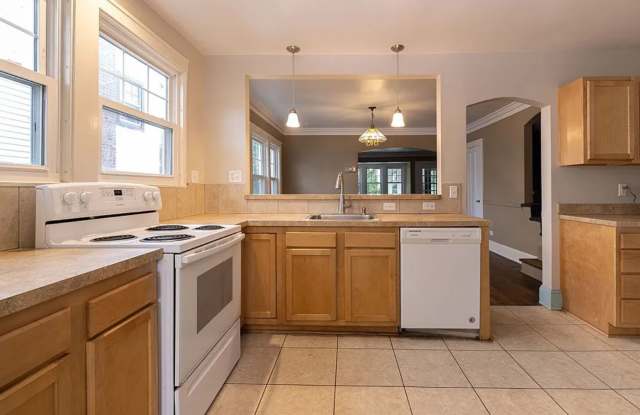 2296 South Overlook Road Gallery 3