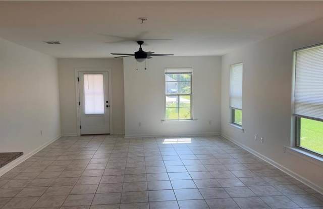 44079 Parker Boulevard Gallery 2