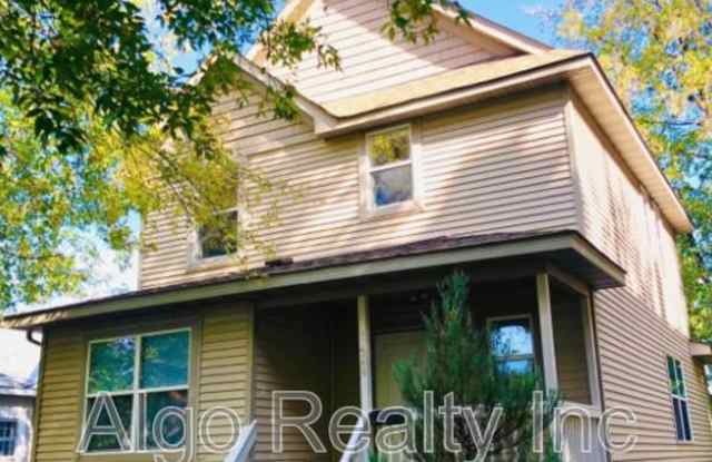 1426 Morgan Ave N photos photos