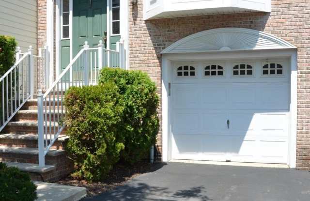 17 DOGWOOD Lane - 17 Dogwood Lane, Warren County, NJ 08865