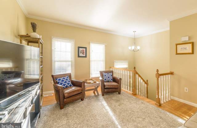 3811 BRIGHTON COURT Gallery 2