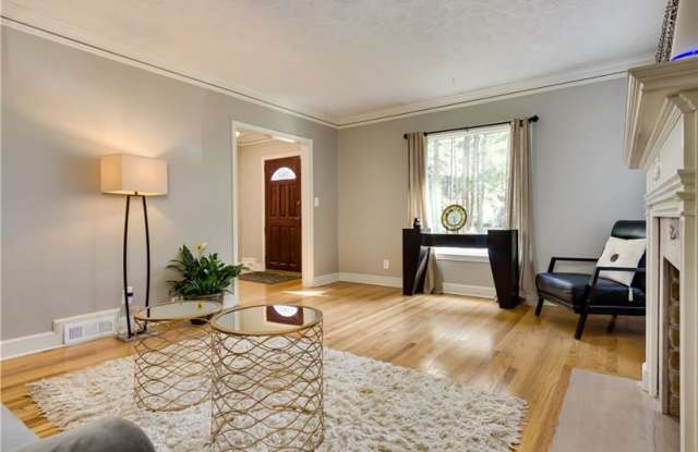1735 S Alvarado Terrace SW Gallery 2