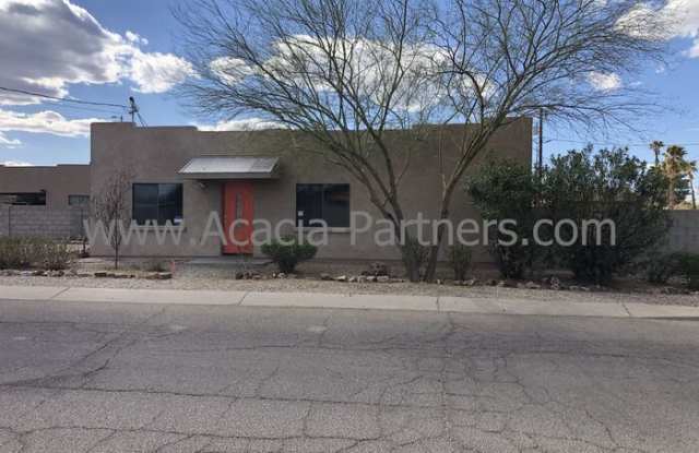 3460 East Bermuda Street Gallery 1