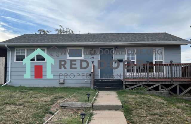 4 bed / 2 bath Home with Tesla charging station - 256 15th Avenue South, Great Falls, MT 59405