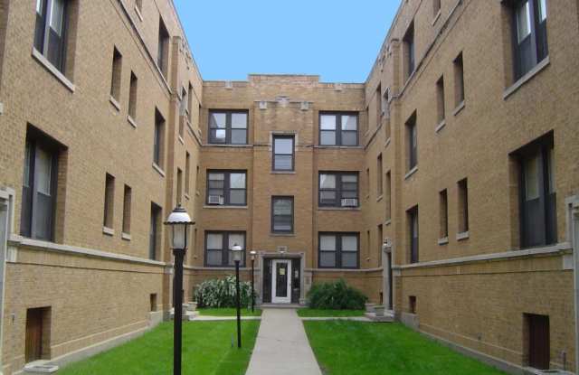 2635 North Spaulding photos photos