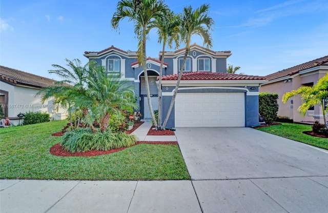 1654 E Harmony Lake Cir - 1654 East Harmony Lake Circle, Davie, FL 33324