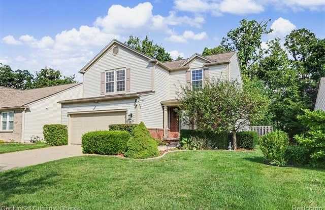 7055 Oakridge Drive Gallery 4