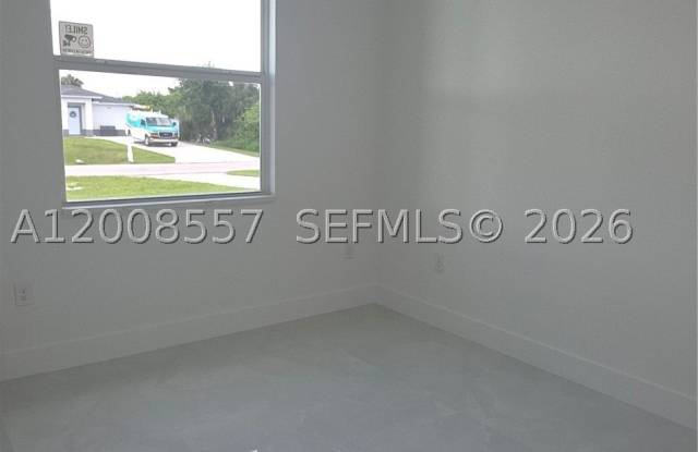 322/324 Poplar Gallery 3