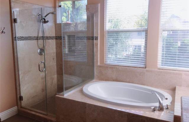 4895 Stone Ridge Drive Gallery 4