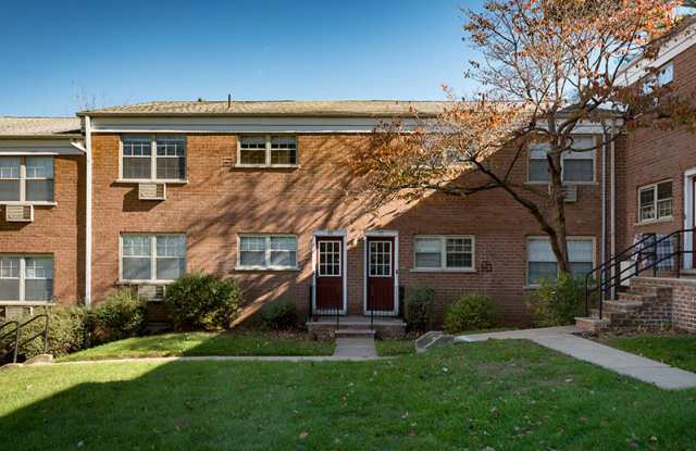 Summit Manor Apartments Gallery 3