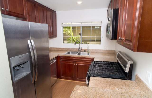 Warner Center  2 Bedroom + Loft Condo for Rent in Woodland Hills! photos photos