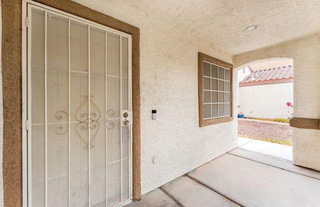 Charming Single-Story Las Vegas Home with Covered Patio & Spacious Backyard! Gallery 4