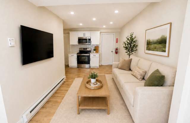 76 Town Hill Avenue - D photos photos