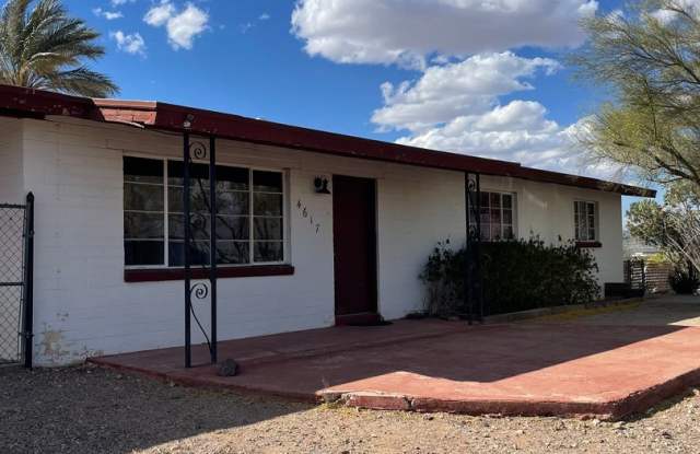 Lovely 3 Bedroom House with Stunning Mountain Views! photos photos