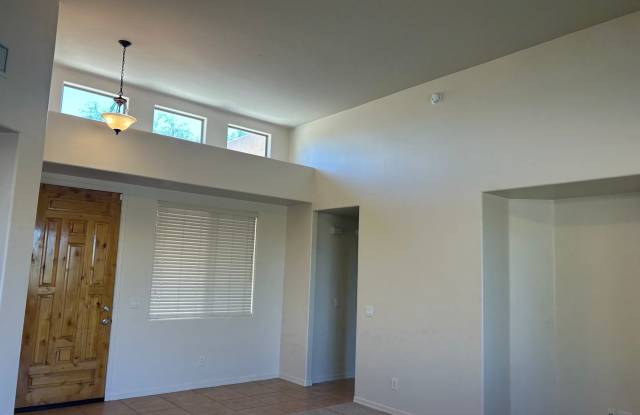 AVAILABLE NOW!  3 BED 2 Bath - Gated Rancho Del Lago - VAIL Gallery 3