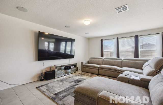 Spacious 5BR House in New Braunfels Gallery 4