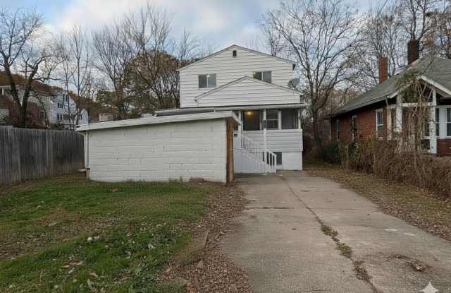 Charming 5-bedroom home located in the heart of Akron - 527 Akins Court, Akron, OH 44314
