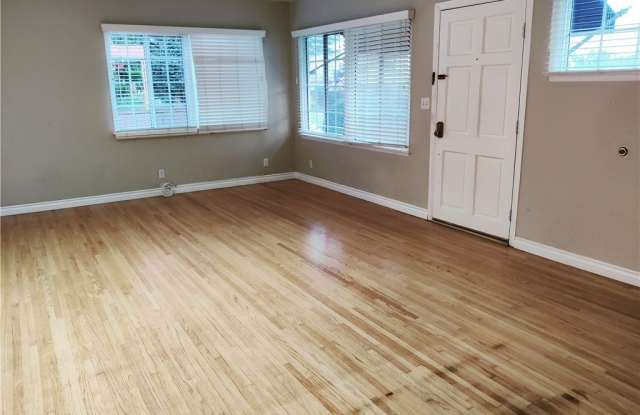 9711 Garibaldi photos photos