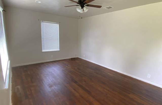 1260 VZ County Road 1810 Gallery 2