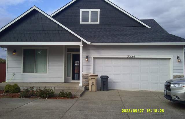 3224 Mountain View SE Albany OR 97321 - 3224 East Mountain View Drive Southeast, Albany, OR 97322