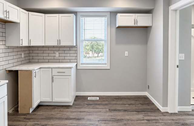 COMING SOON! Room for Everyone! Fully Remodeled 6-Bedroom Home in South Omaha Gallery 3