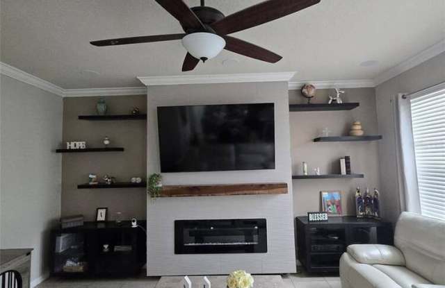 1517 Softshell Street Gallery 4