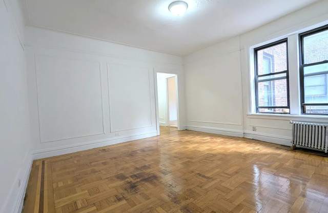 831 W 176th St photos photos