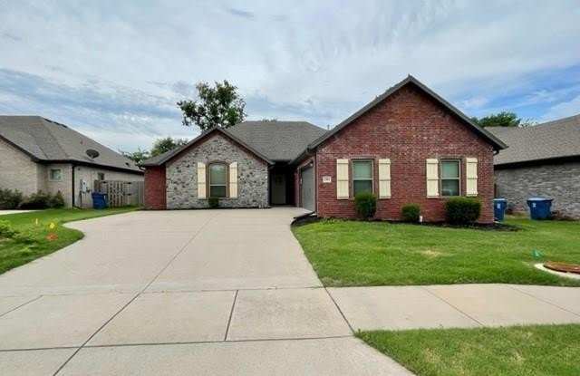 2903 SW Briar Creek AVE - 2903 Southwest Briar Creek Avenue, Bentonville, AR 72713 2903 SW Briar Creek AVE - 2903 Southwest Briar Creek Avenue, Bentonville, AR 72713