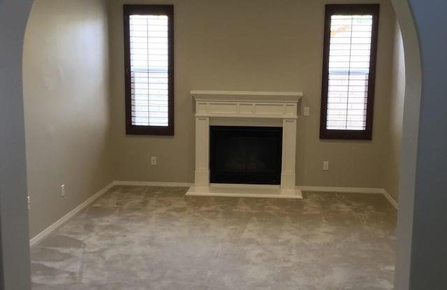 12942 Mammoth Peak Drive Gallery 3